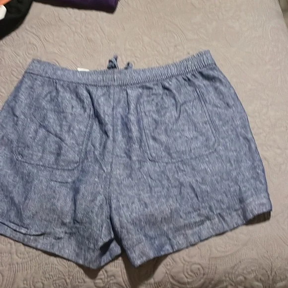 Linen shorts - Picture 4 of 4